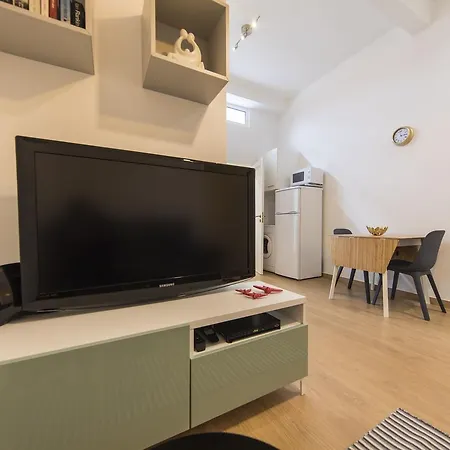 Principe Real Getaway Thistle House Апартаменты *